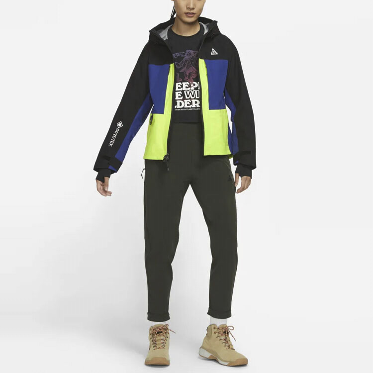 

Женская куртка Nike, цвет Green