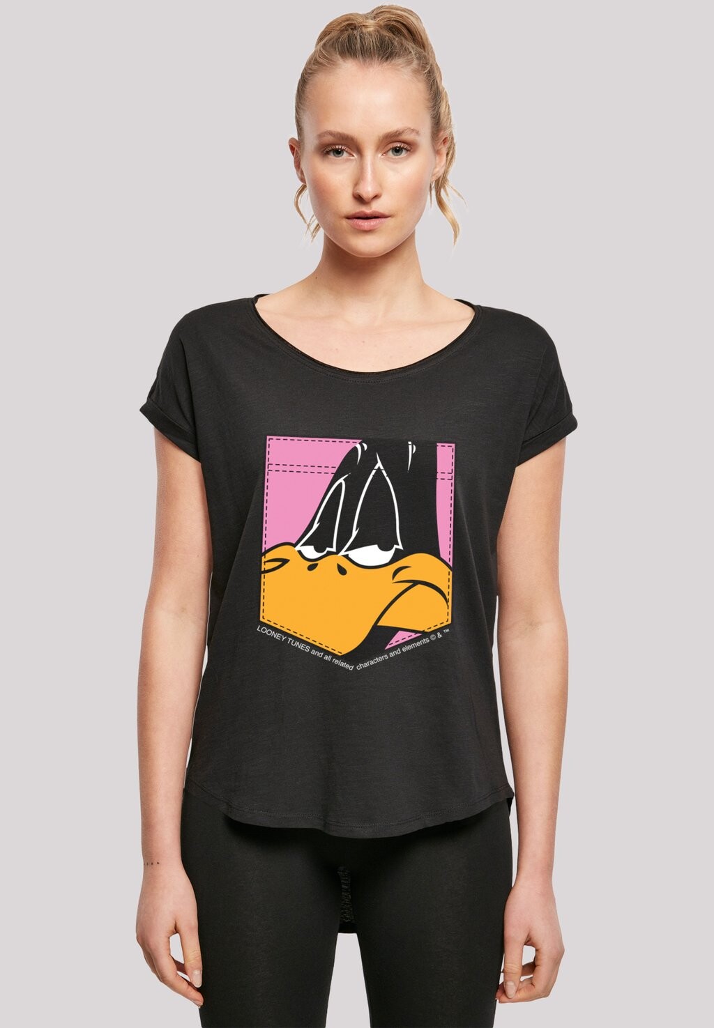 

Футболка с принтом LOONEY TUNES DAFFY DUCK FACE FAUX POCKET F4NT4STIC, черный