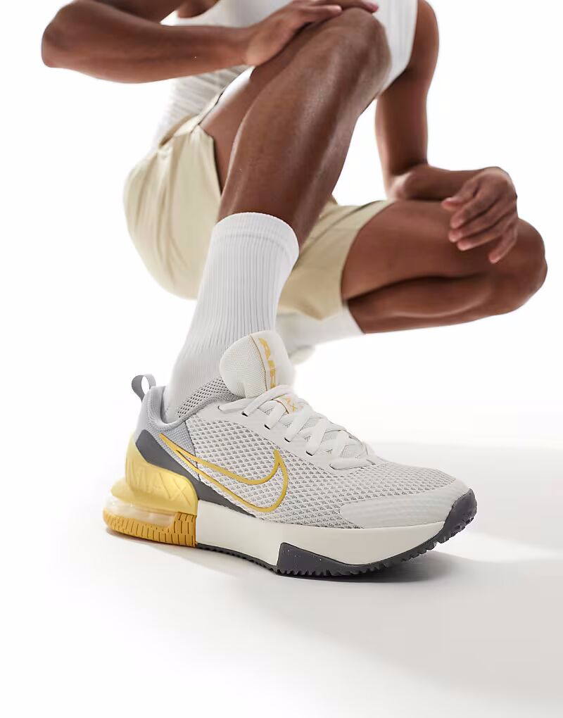 

Кроссовки Nike Training Air Max Alpha 6 белого и желтого цвета