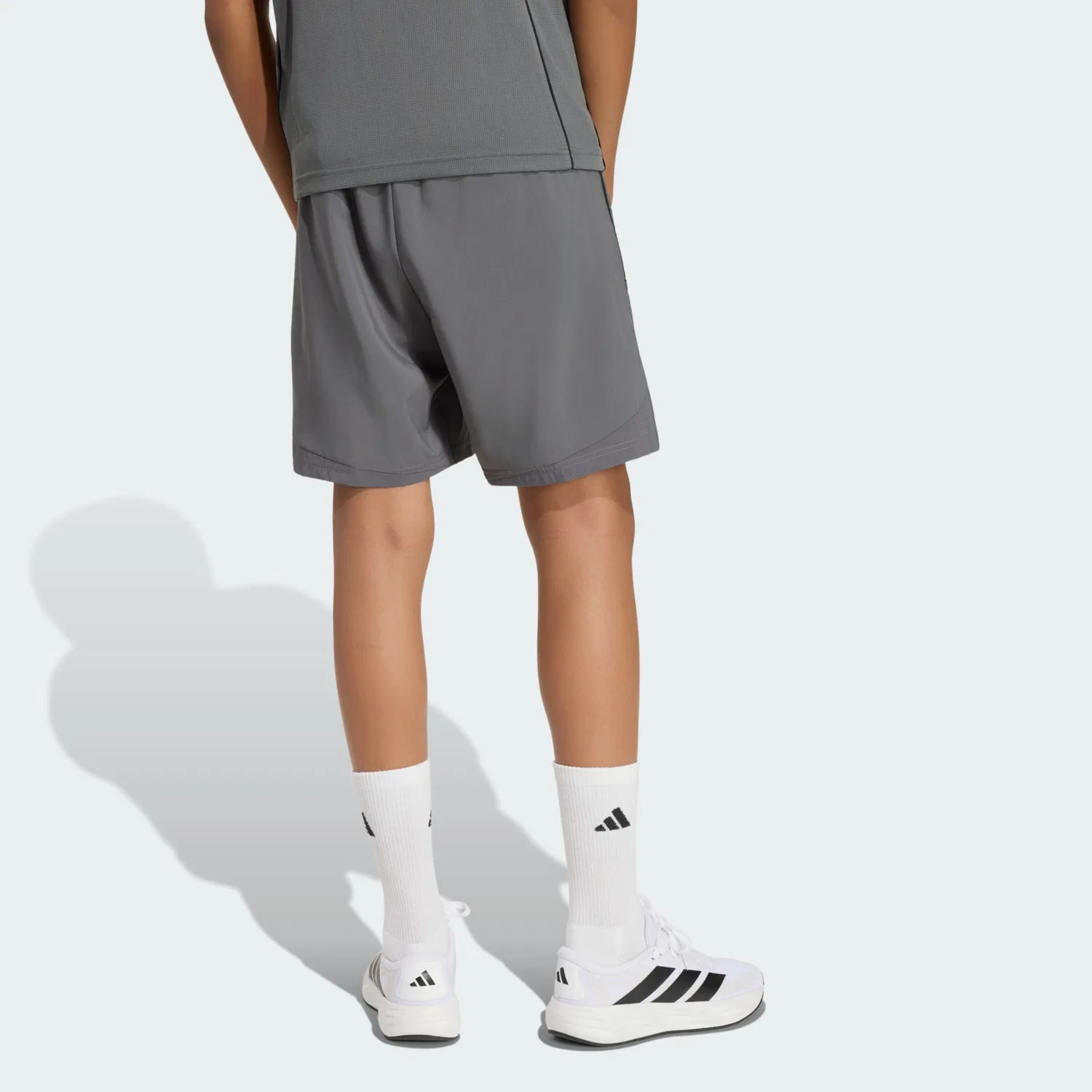 Спортивные шорты Adidas Sportswear свободного кроя, серый — фото 3