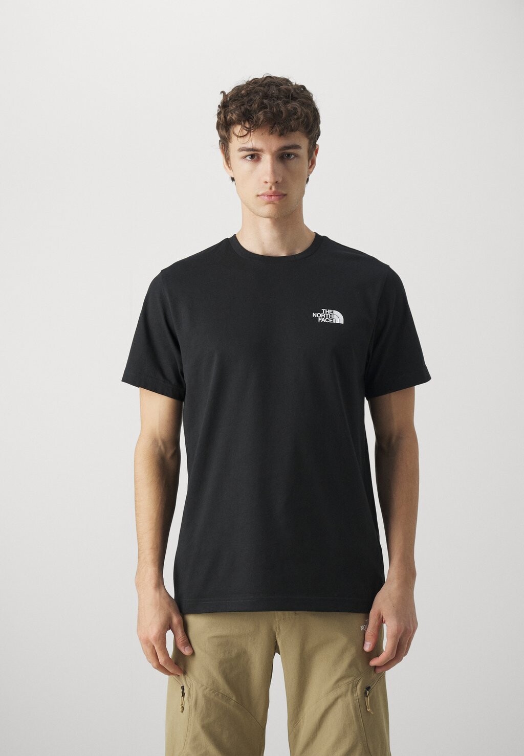 

Базовая футболка Simple Dome Tee The North Face, черный