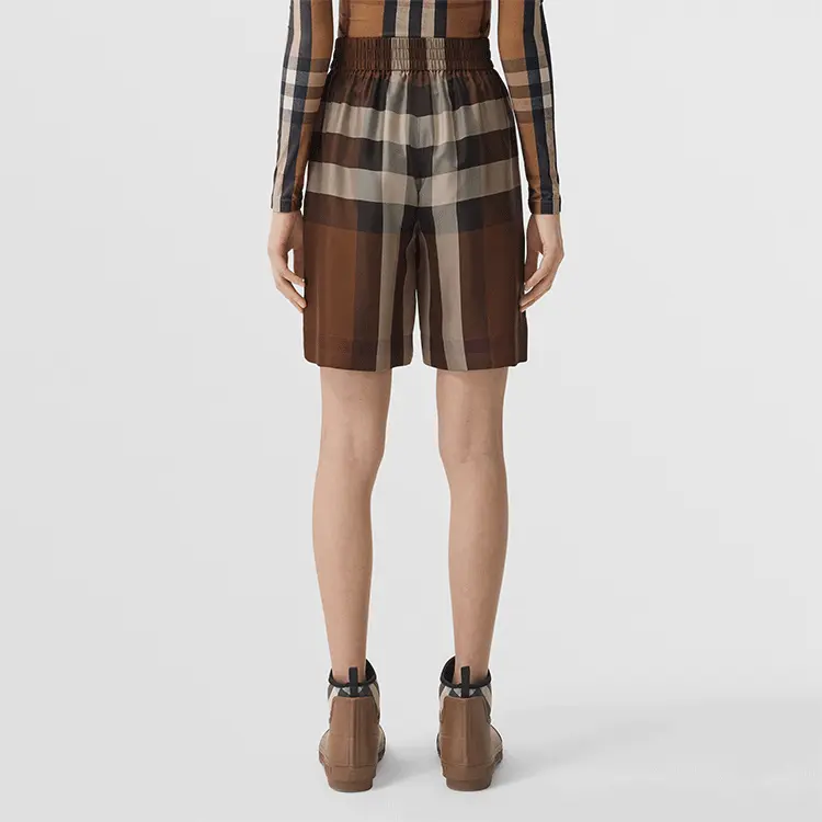 Шорты Burberry женские повседневные, шелк, коричневый — фото 3