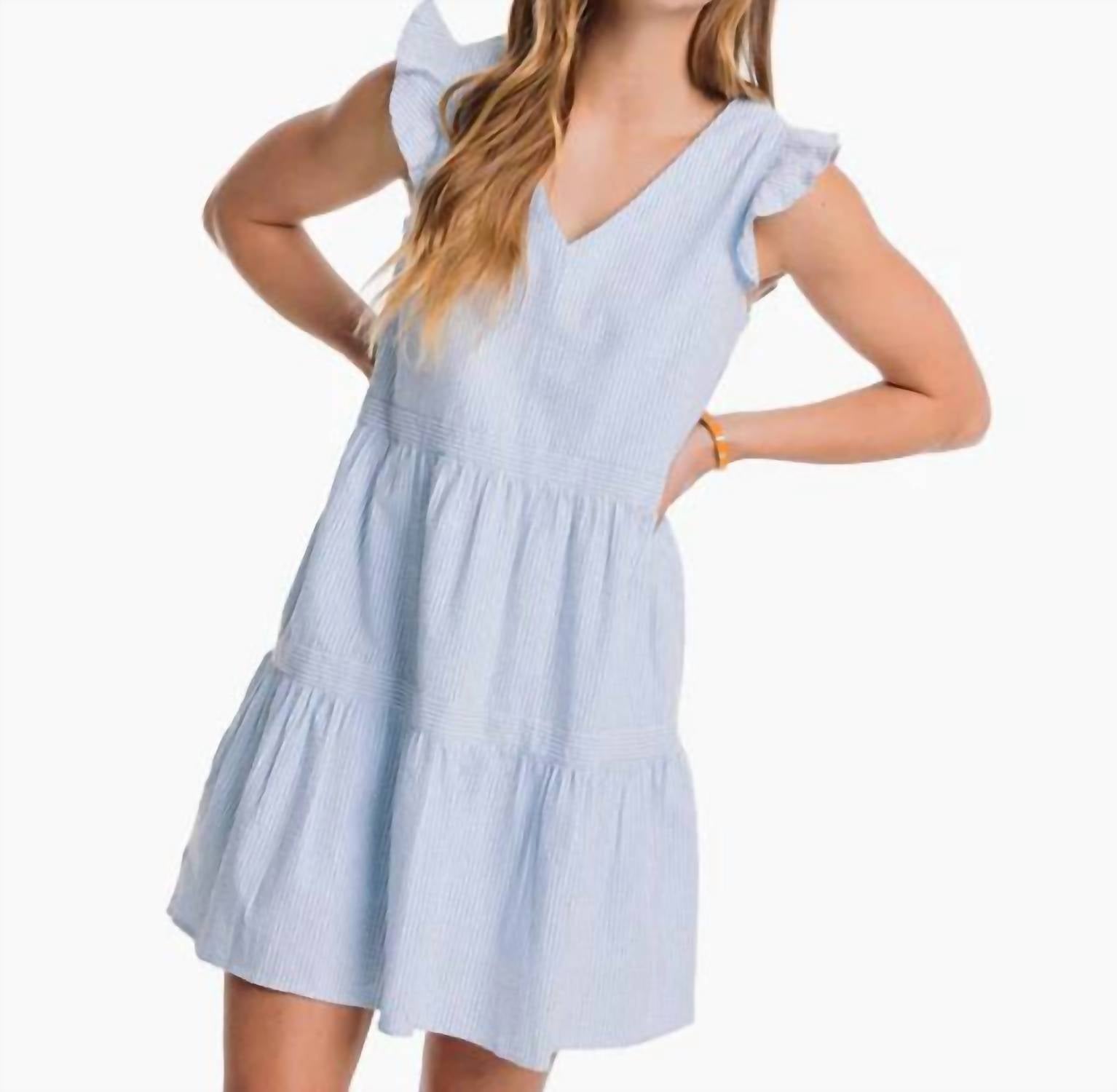 

Платье Evelyn Seersucker с ярусами небесно-голубого цвета SOUTHERN TIDE