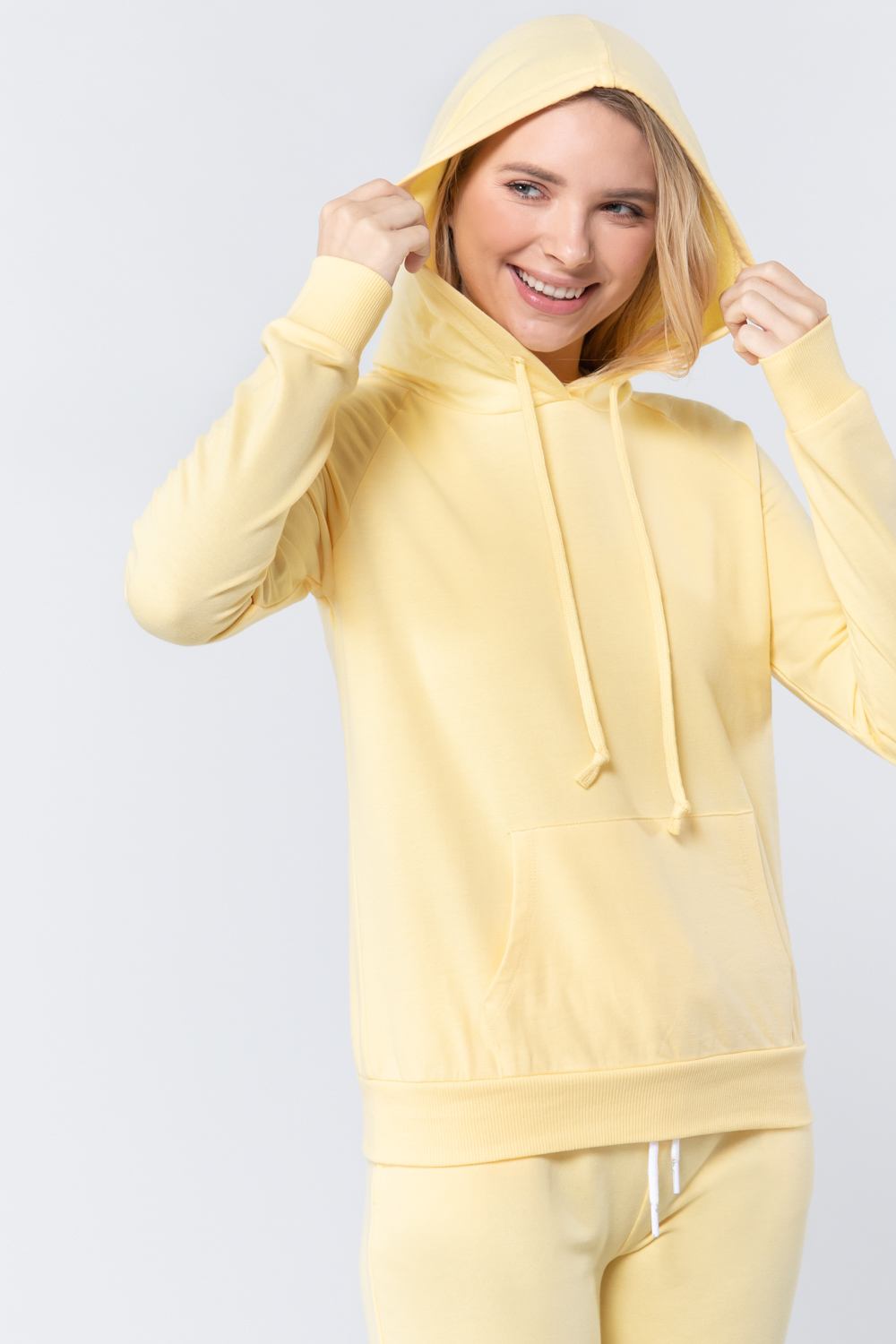 

Толстовка-пуловер из французского трикотажа FASHNZFAB, цвет butter yellow