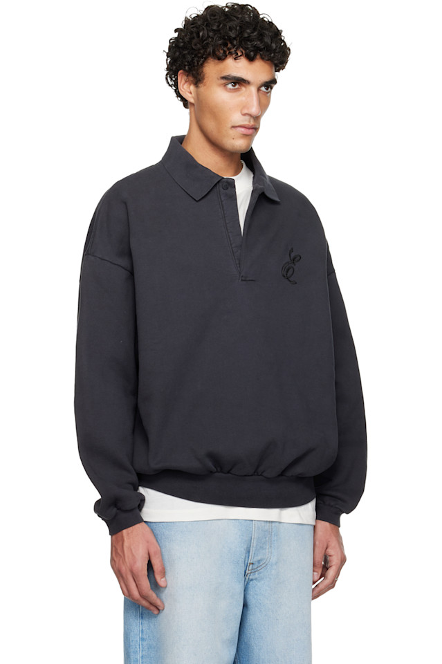 Fear Of God Essentials Черная классическая поло с вышивкой на тему праздников — фото 2