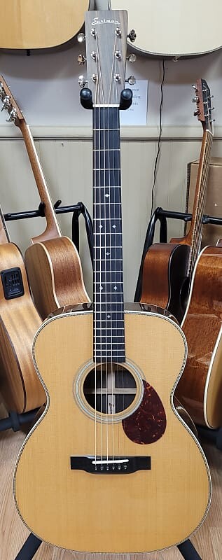 

Акустическая гитара Eastman E20OM-TC Thermo Cured Top