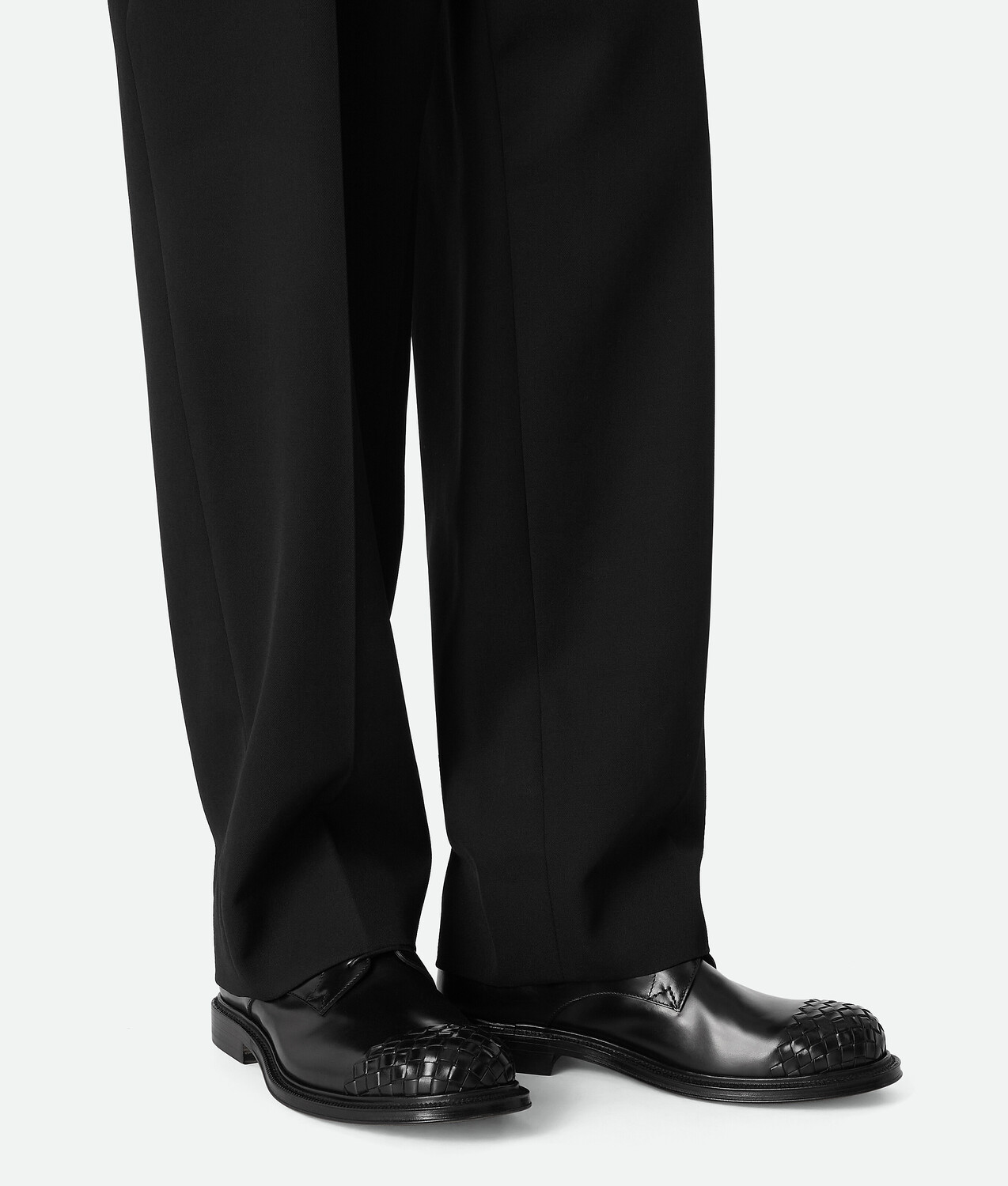 James lace-up shoe BOTTEGA VENETA, черный — фото 2