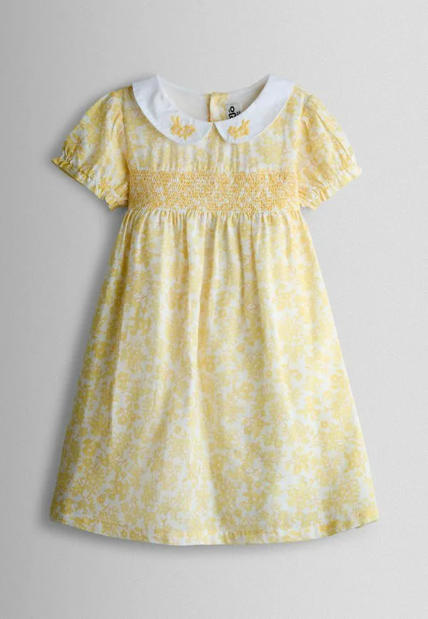 Платье повседневное с цветочным принтом и сборками, прямого кроя. Jojo Maman Bébé, Yellow — фото 2