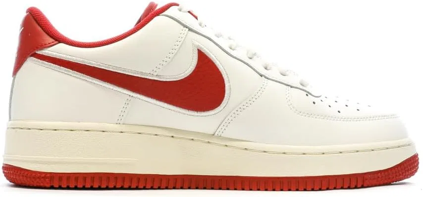 Мужские кроссовки Nike Air Force 1 '07 (FV0392-101, SAIL/Coconut Milk/Flat Pewter/Gym RED) — фото 2
