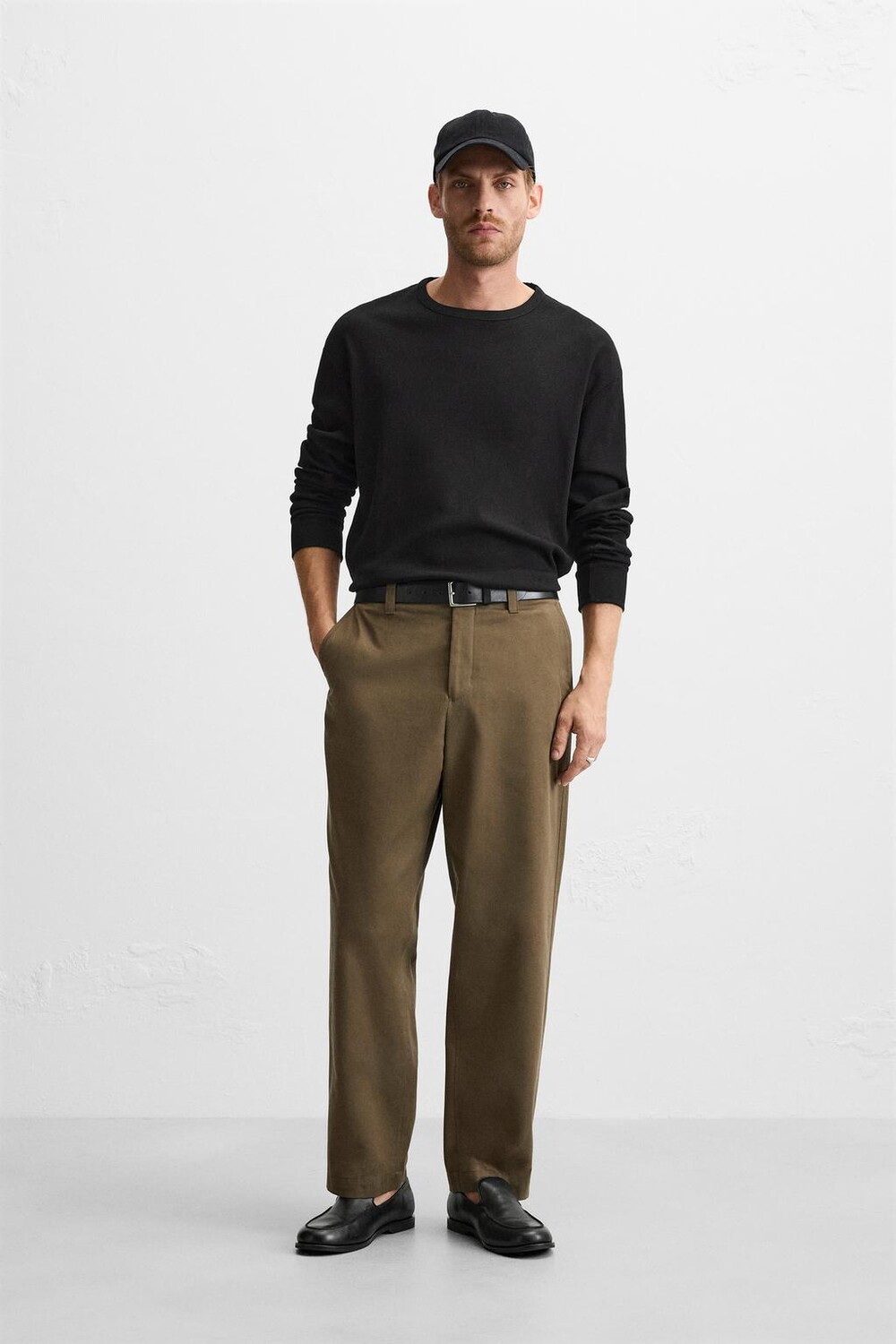 

Футболка с текстурой в рубчик ZARA, черный