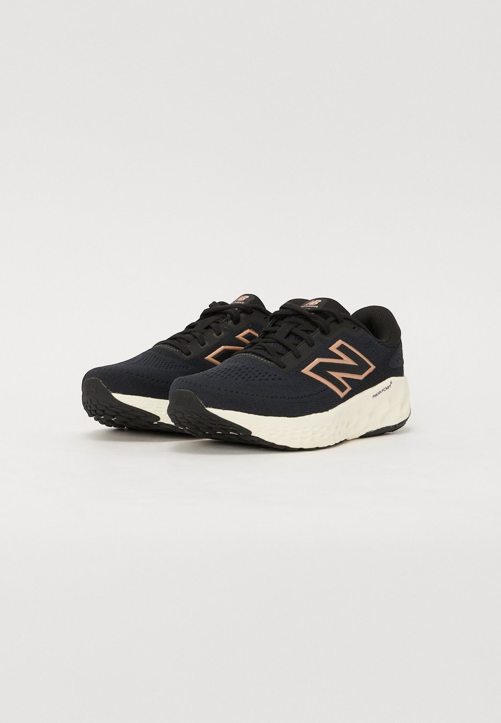 Кроссовки для бега FRESH FOAM X EVOZ V4 New Balance, черный — фото 2