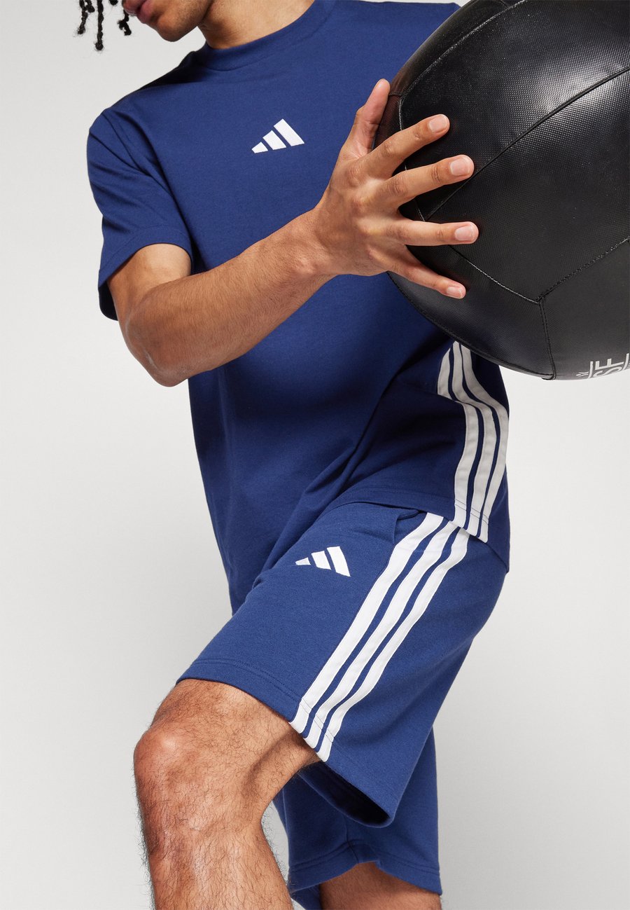 Спортивные шорты Adidas Sportswear Sports shorts, Dark Blue/White/Dark Blue — фото 4