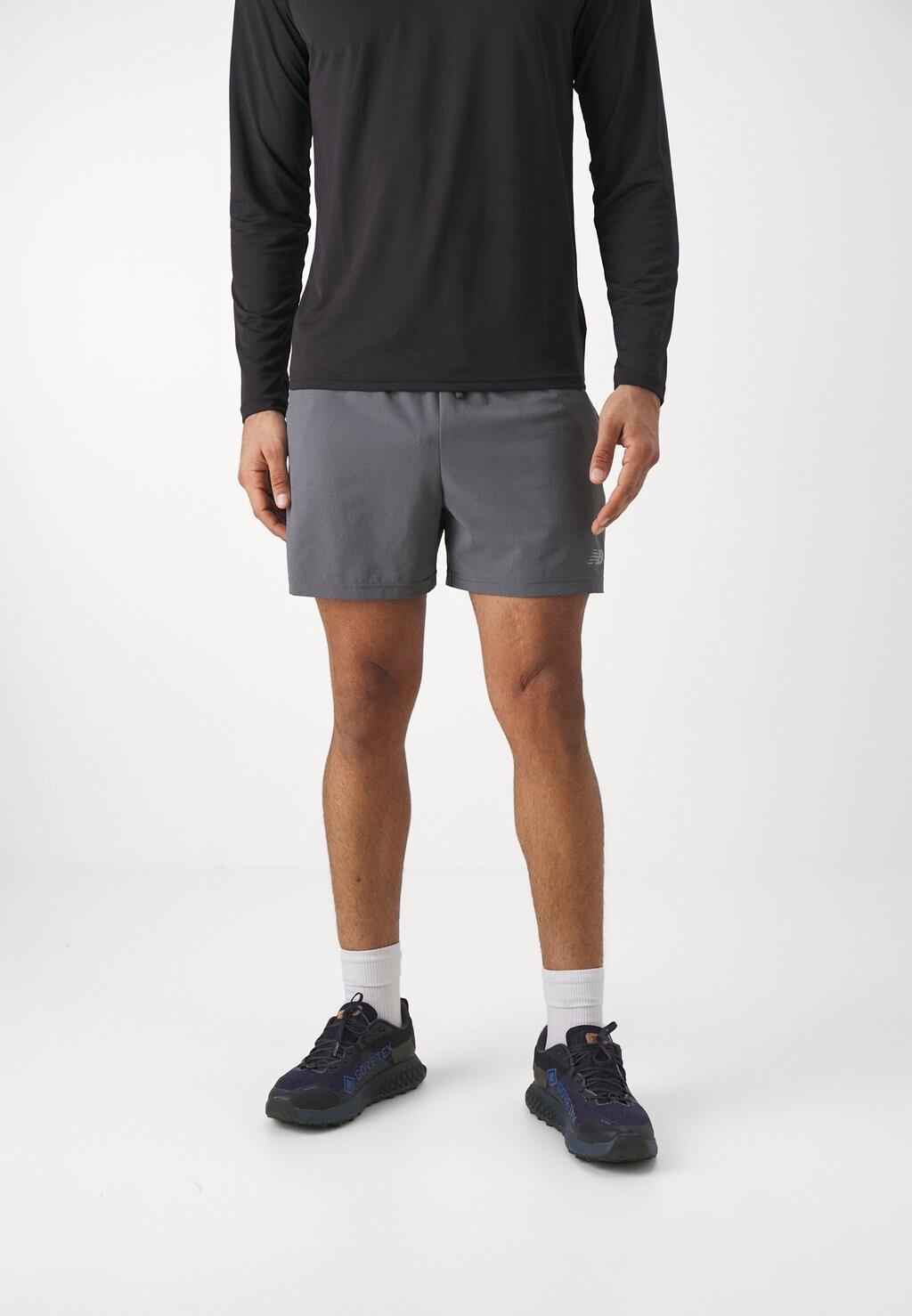 

Спортивные шорты Short 5 Inch New Balance, графит