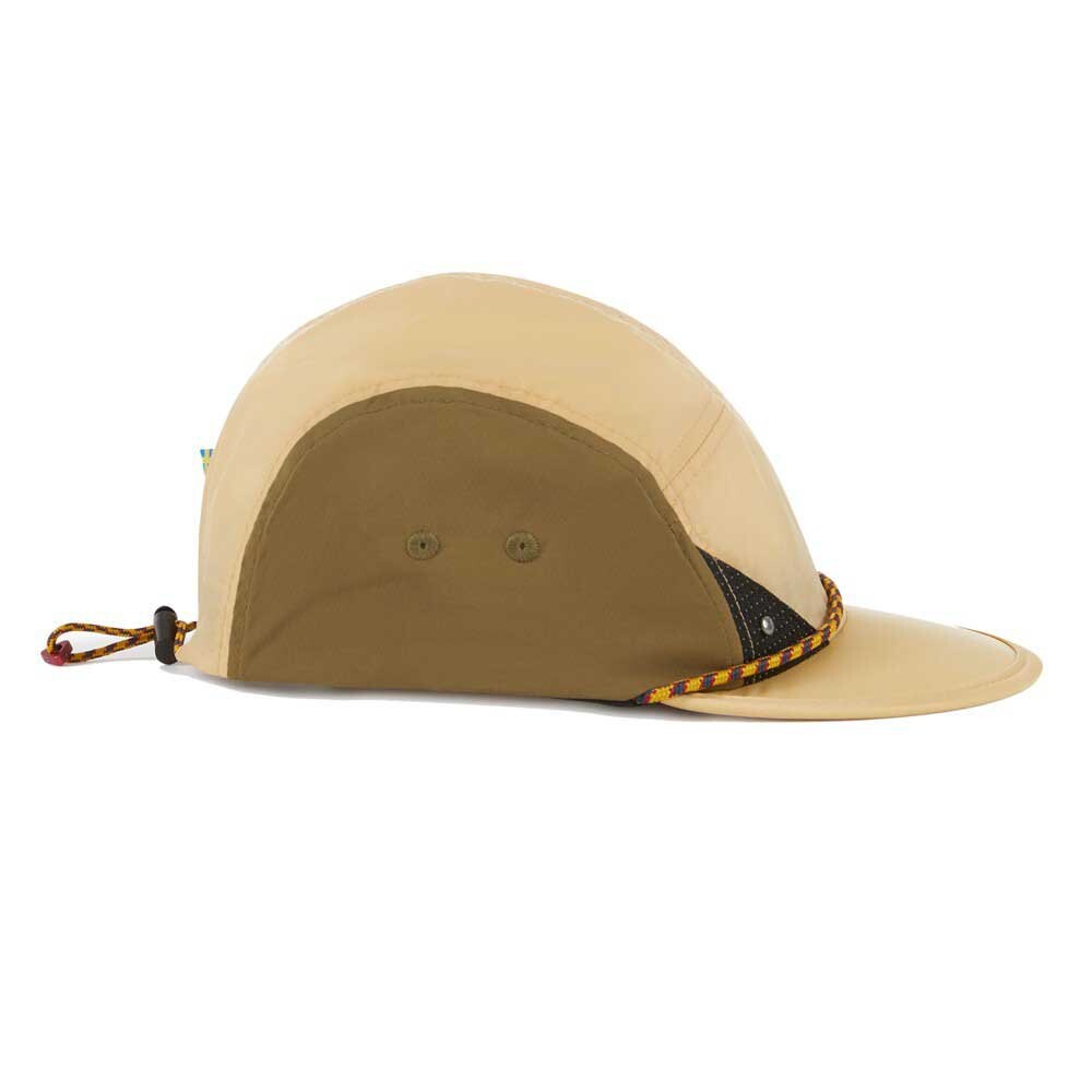 

Бейсболка Klättermusen Runa Five Panel, золотой