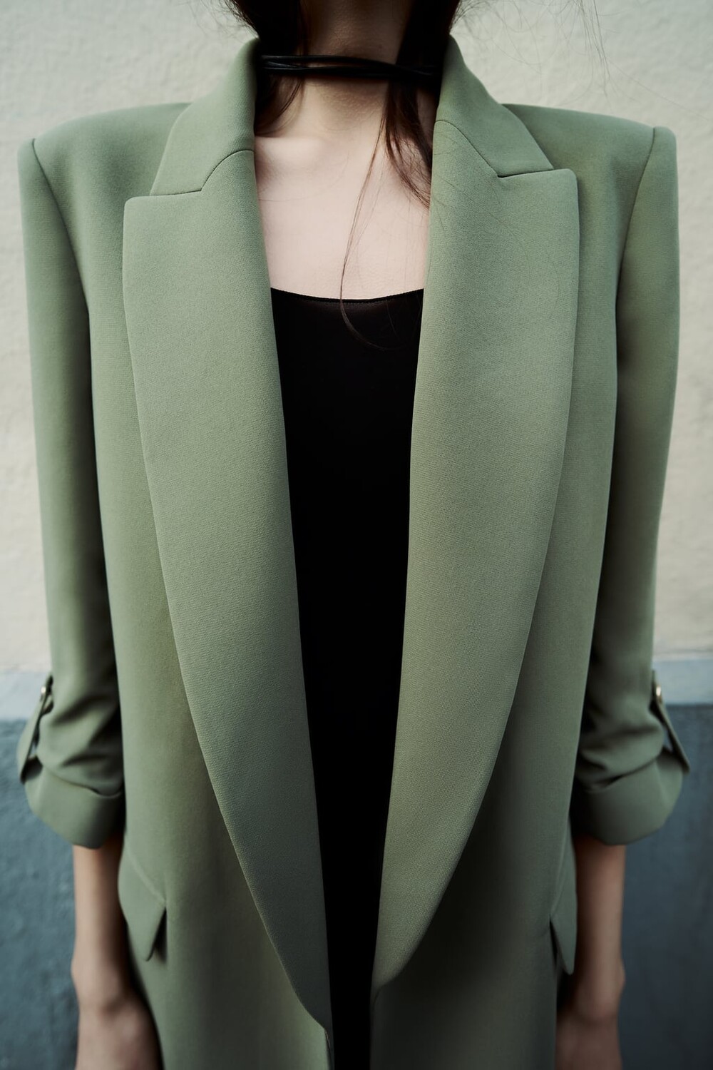 

Блейзер с закатанными рукавами ZARA, хаки