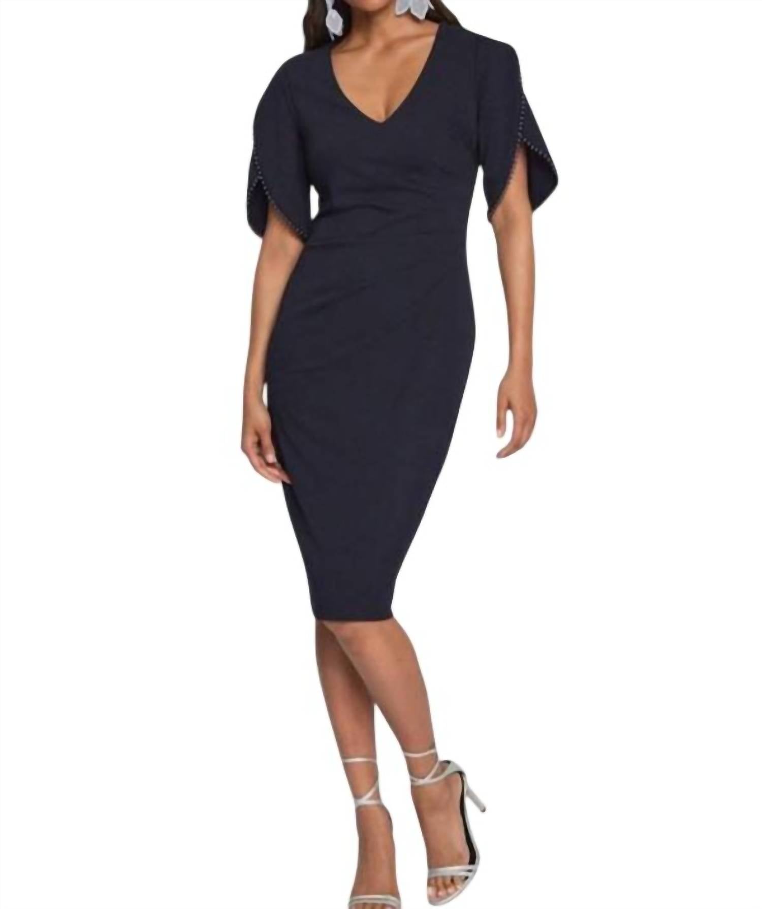 

Платье-футляр с жемчугом в темно-синем цвете Joseph Ribkoff