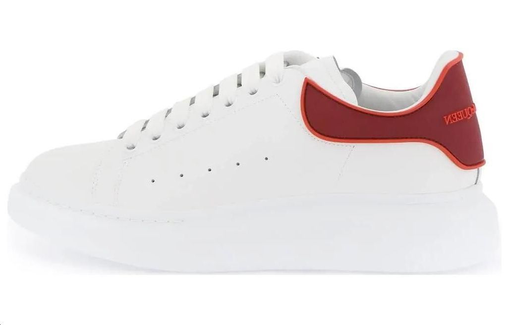 

Alexander McQueen Кроссовки Larry «Бело-красные»
