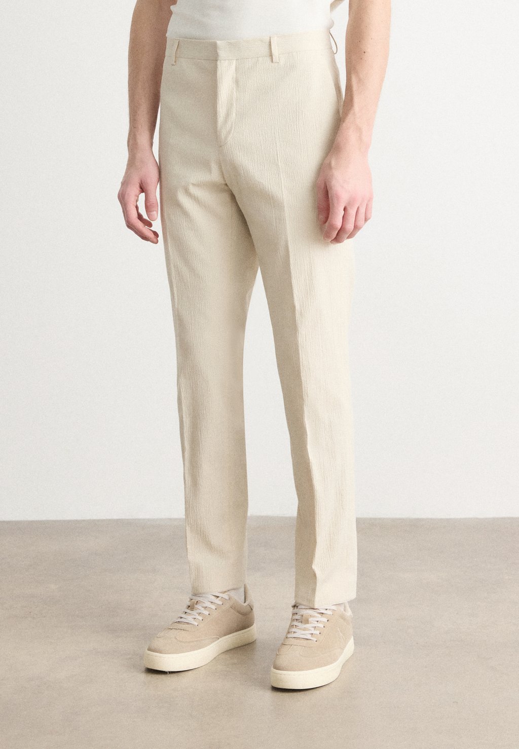 

Брюки REGULAR PANTS Calvin Klein, молочный
