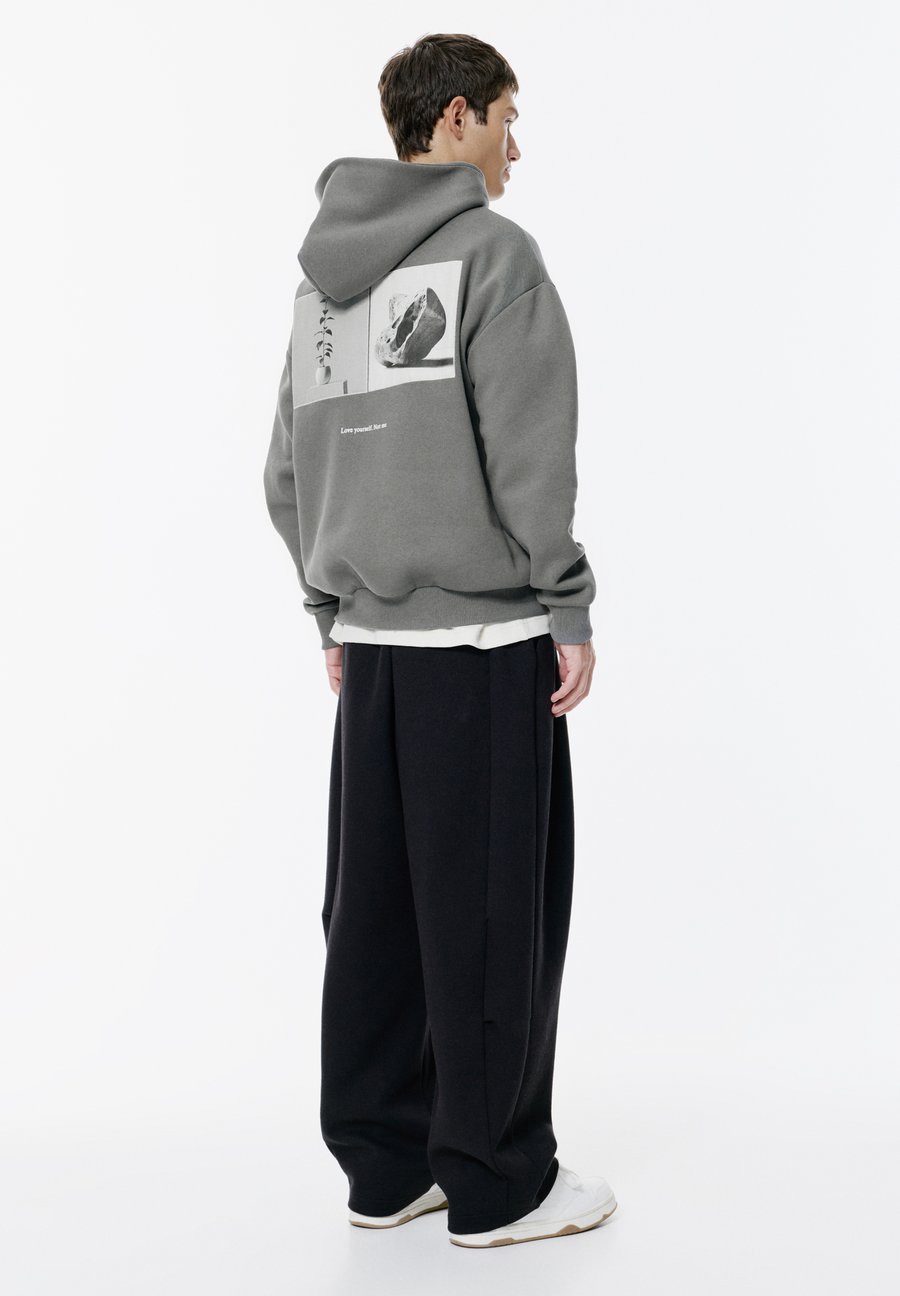 

Худи PULL&BEAR WITH SLOGAN, Light Grey