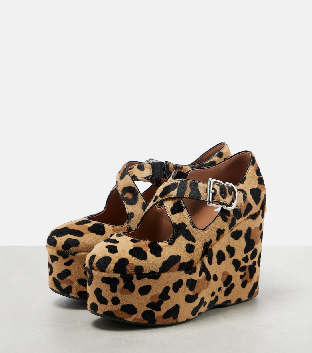 Туфли-клинки Criss Cross из телячьей шерсти с леопардовым принтом Alaïa, Brun Sepia — фото 4
