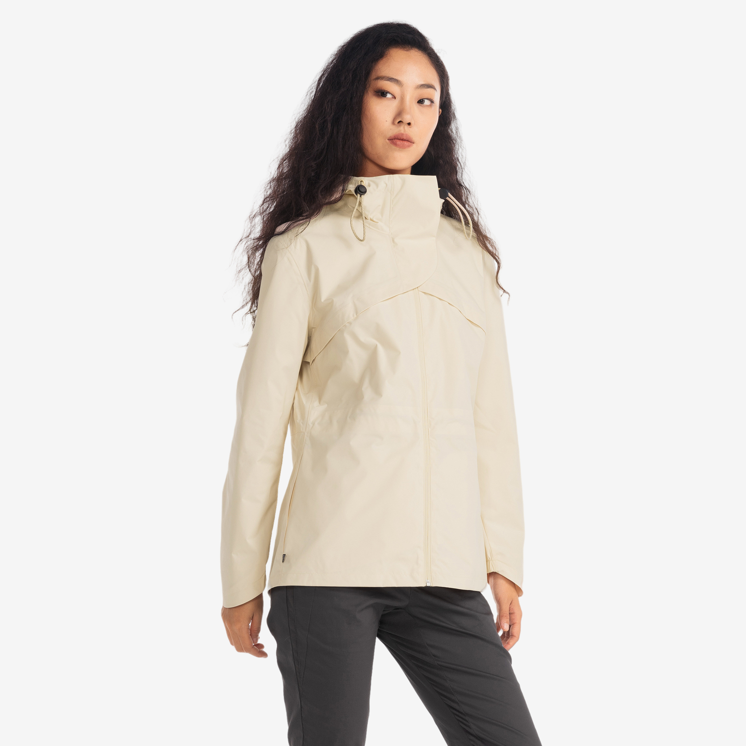 

Женская водонепроницаемая походная куртка NH500 Quechua