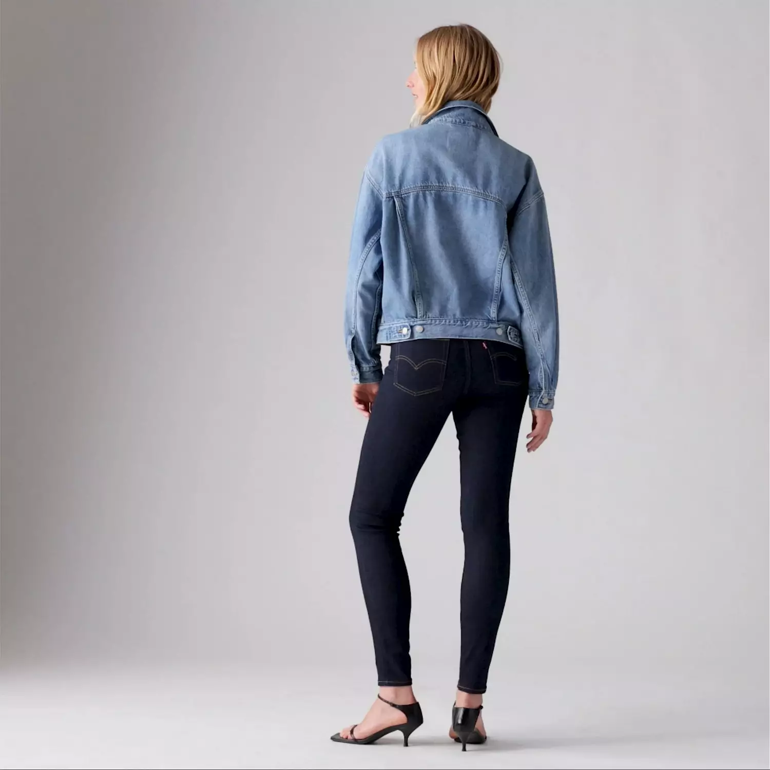 721 женские джинсы скинни с высокой посадкой Levi's, цвет Emblem Of Story - Light Wash — фото 4