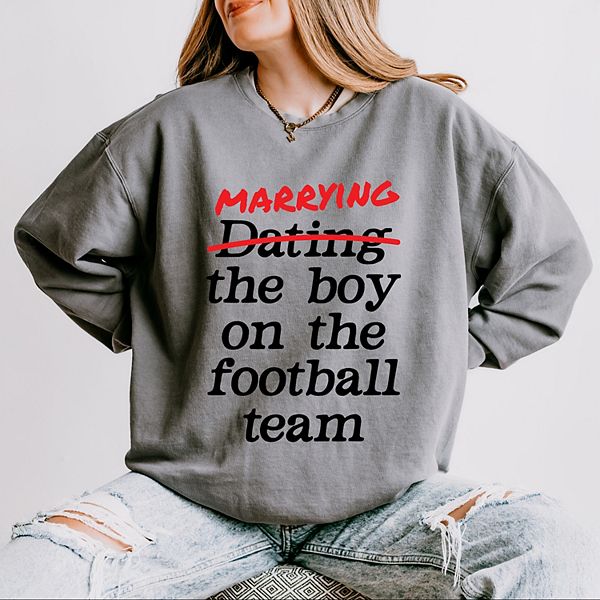 

Футболка с принтом Marrying the boy on the football team Simply Sage Market, Grey, Серый, Футболка с принтом Marrying the boy on the football team Simply Sage Market, Grey