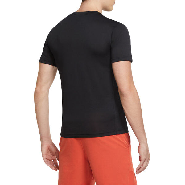 Футболка Nike Dri-FIT Legend Training Short Sleeve Black, черный — фото 4