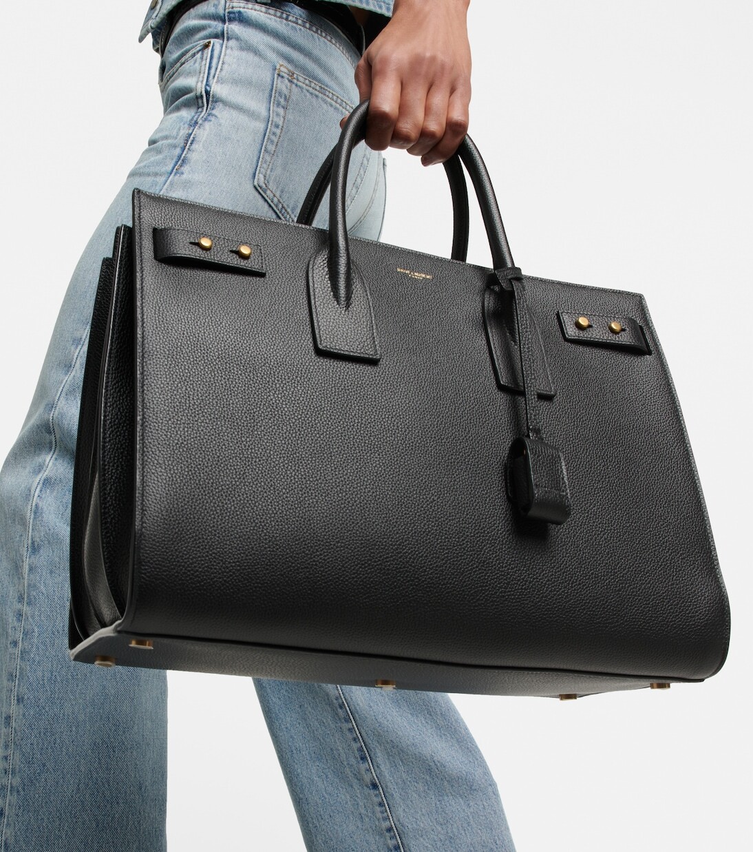 Сумка-тоут sac de jour из мягкой кожи среднего размера Saint Laurent, черный — фото 2