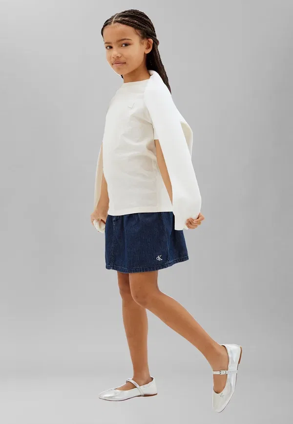 Футболка Calvin Klein Jeans Mini Badge Basic, цвет тофу — фото 2