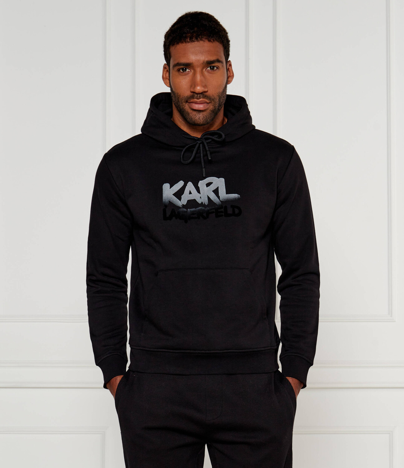

Толстовка Karl Lagerfeld Regular Fit, черный