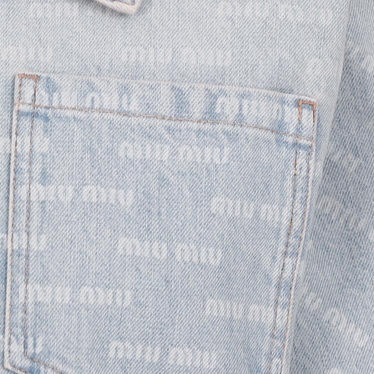 Джинсовая куртка женская светло-голубая Miu Miu — фото 4