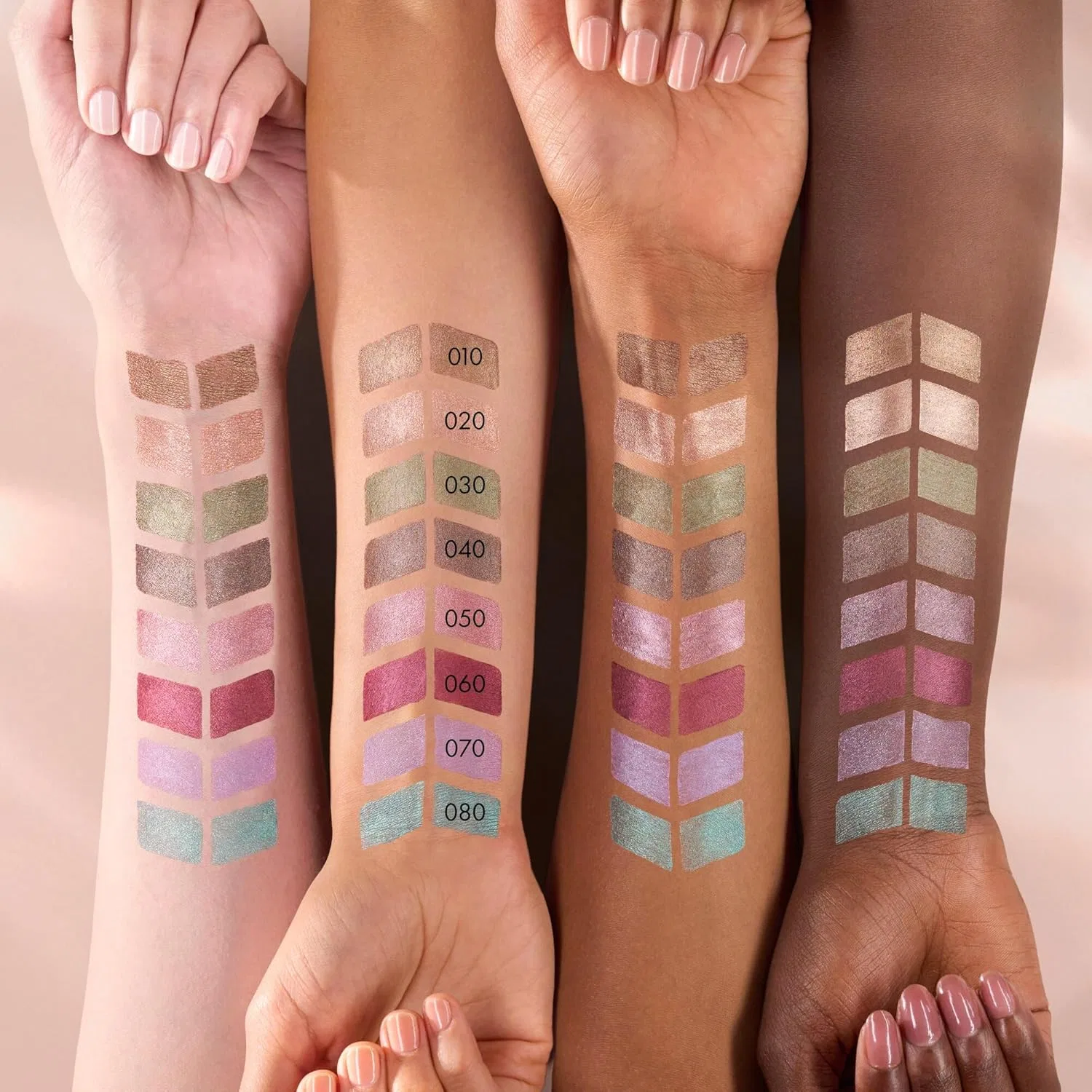 Стик для теней Catrice Aloe Vera Eyeshadow Stick № 050, розовый Catrice, 050 Ballet Pink — фото 4
