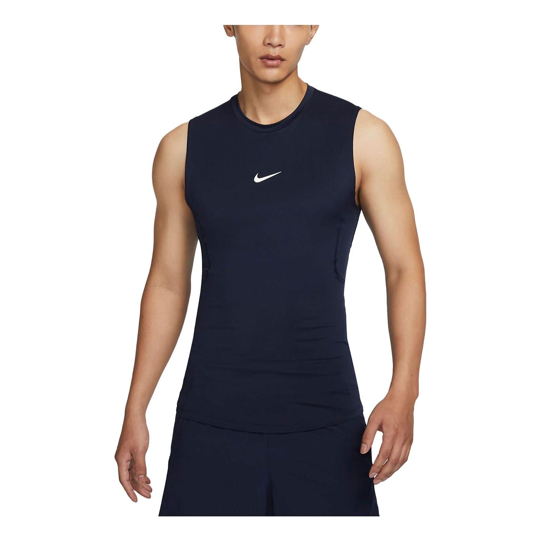 

Спортивный топ Nike Pro Dri-FIT Tight Sleeveless Fitness Top 'Black' FB7915-451, черный