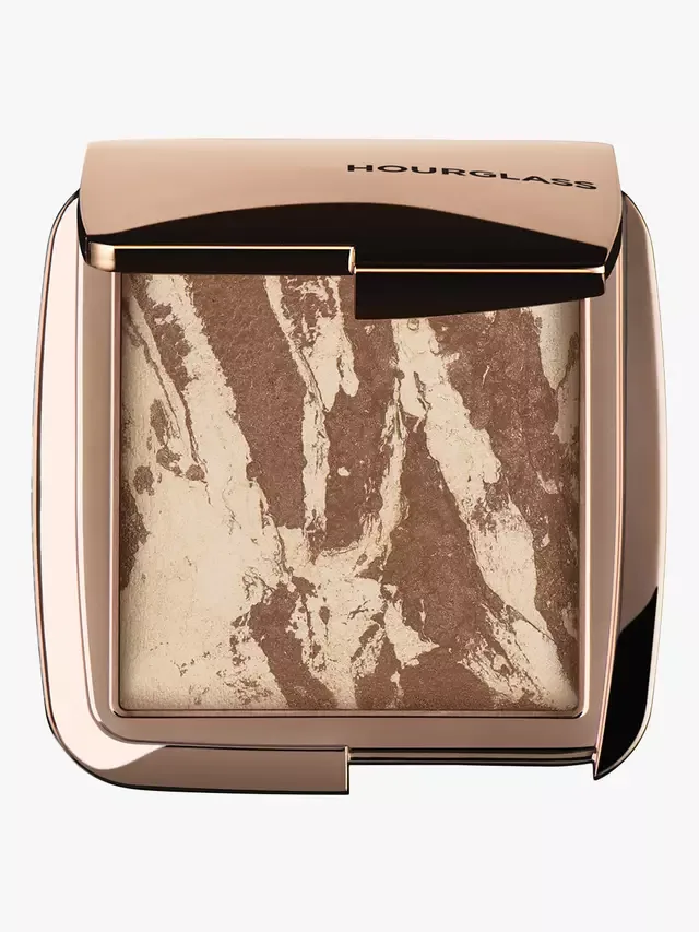 Бронзер для создания эффекта рассеянного света Hourglass, Diffused Bronze Light