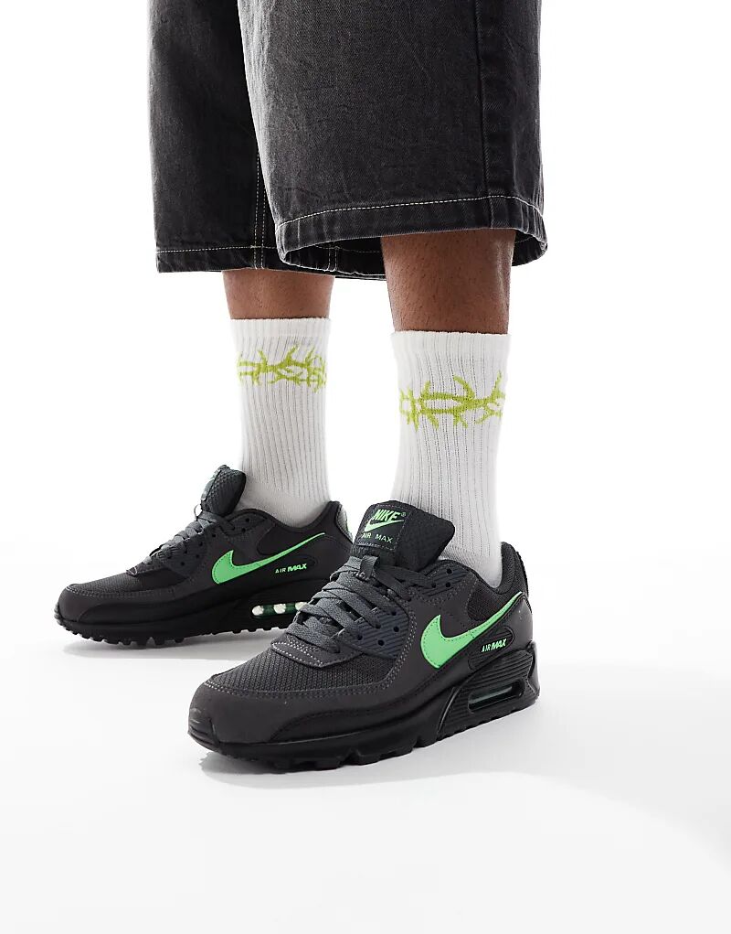 

Кроссовки Nike Air Max 90 черного и зеленого цветов