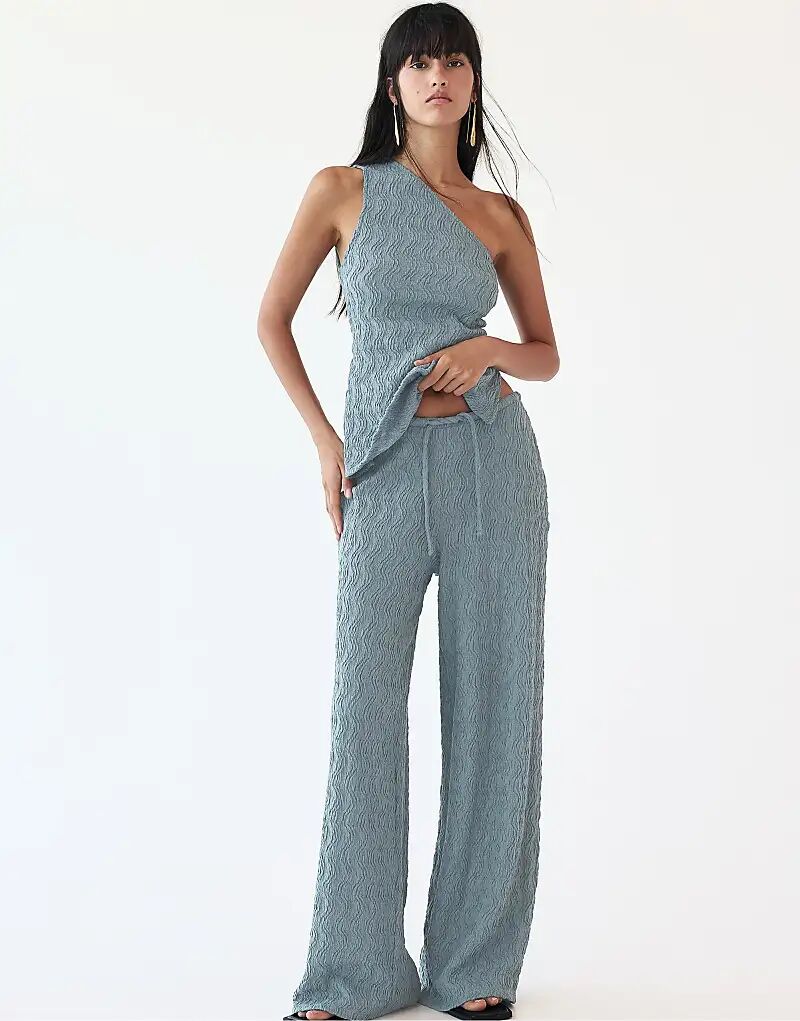 

Свободные фактурные брюки Pull&Bear серо-голубого цвета