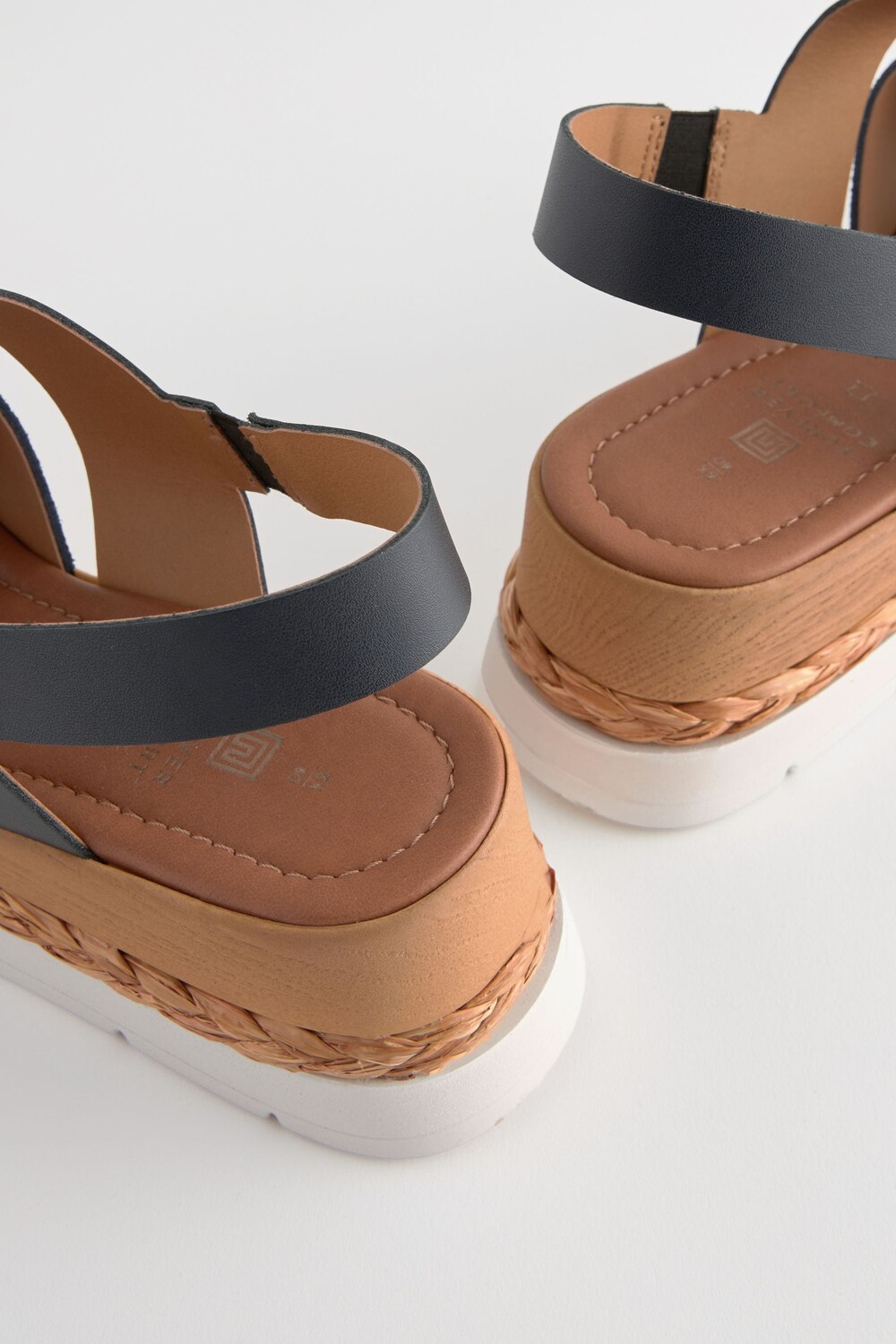 Кожаные спортивные туфли на танкетке Forever Comfort Next, синий — фото 3