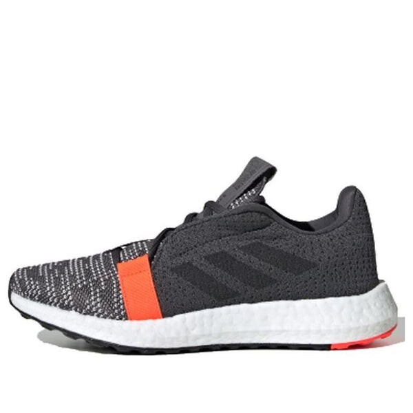 

Кроссовки senseboost go j Adidas, черный
