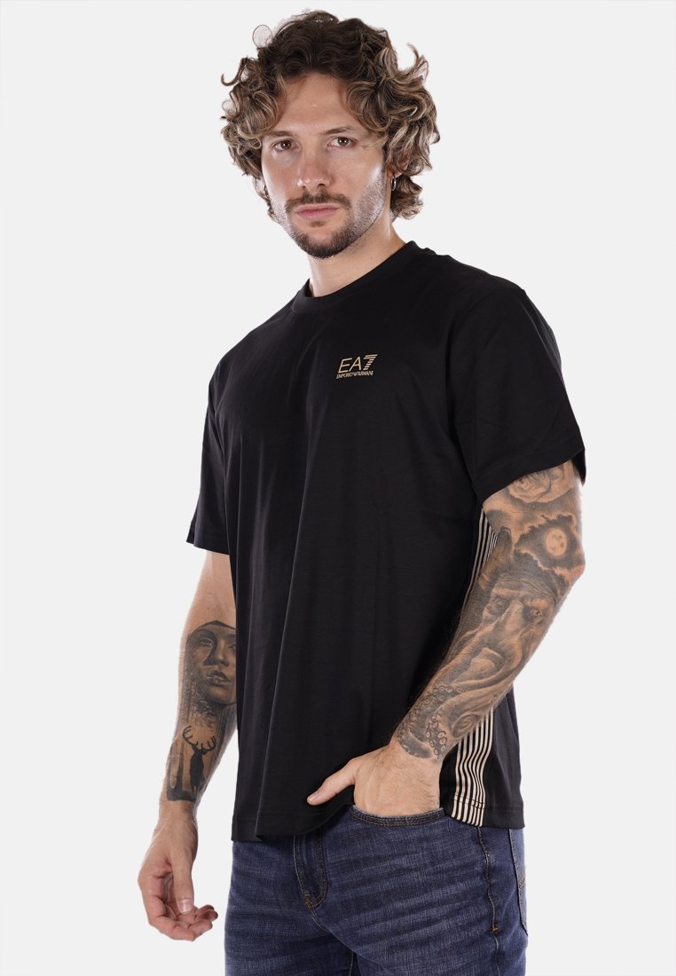 

Футболка с принтом EA7 Emporio Armani, черный