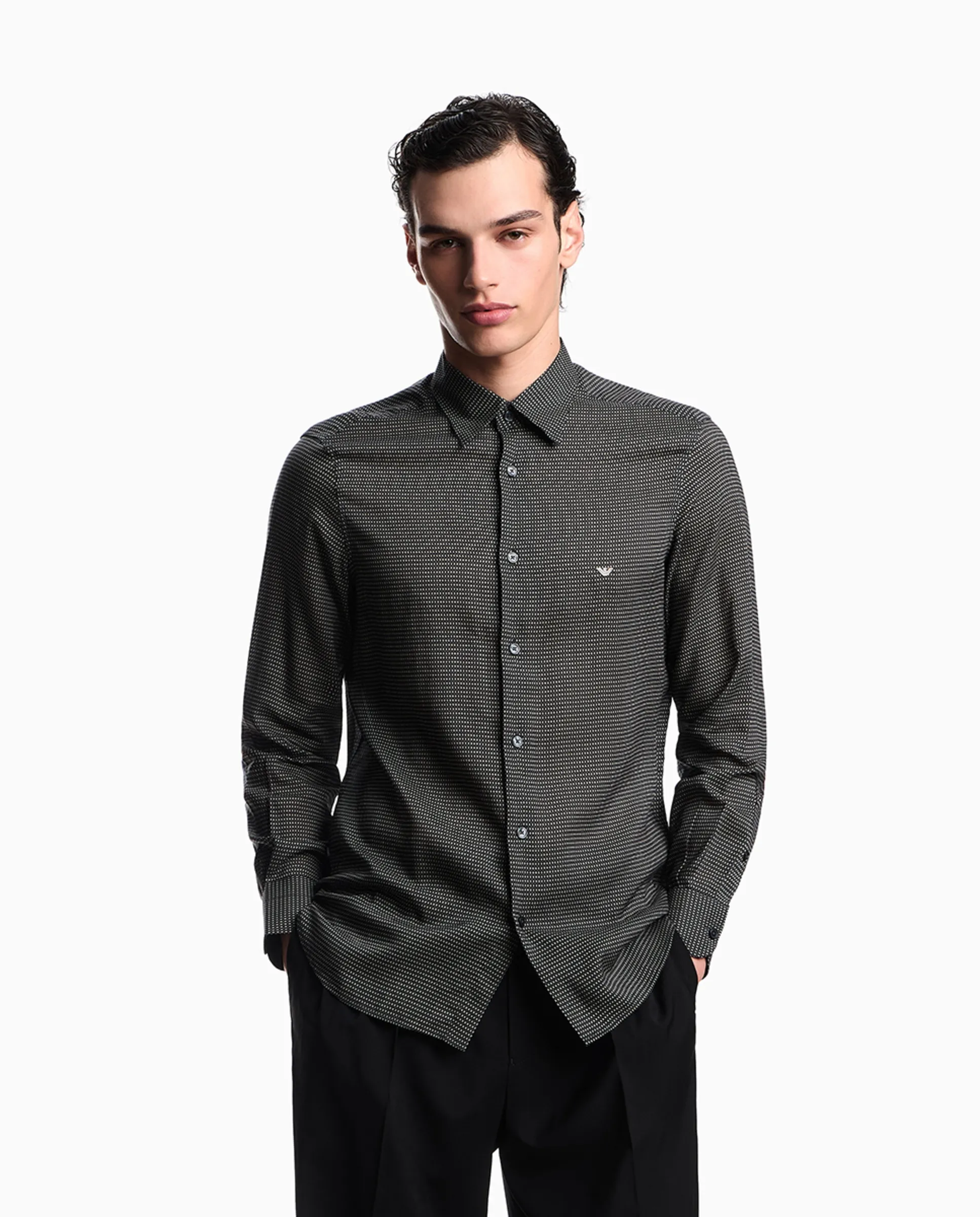 

Мужская рубашка классического кроя в мелкую клетку Emporio Armani, черный