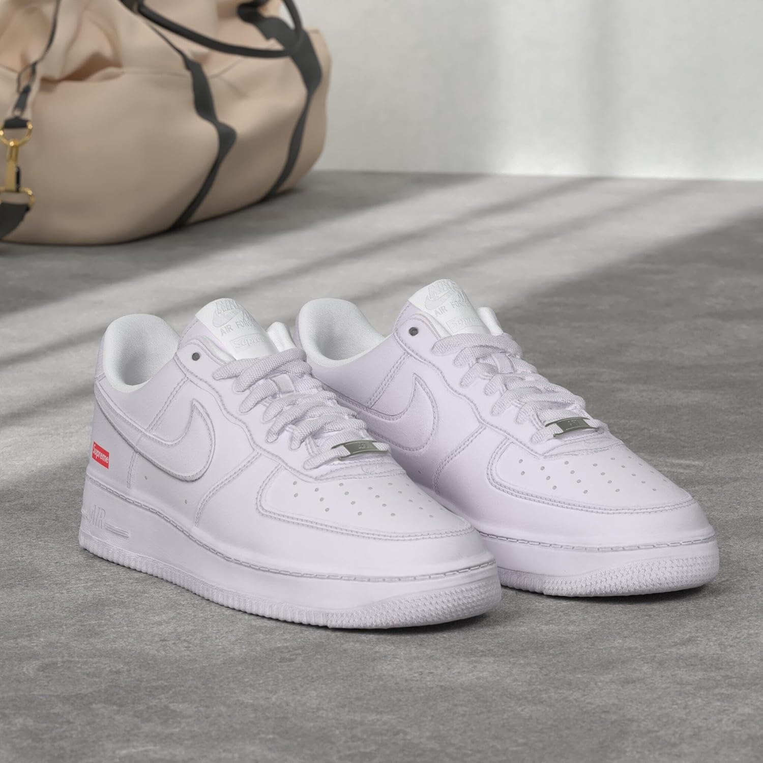 Мужские кроссовки Nike Air Force 1 '07 Lv8, белый — фото 2