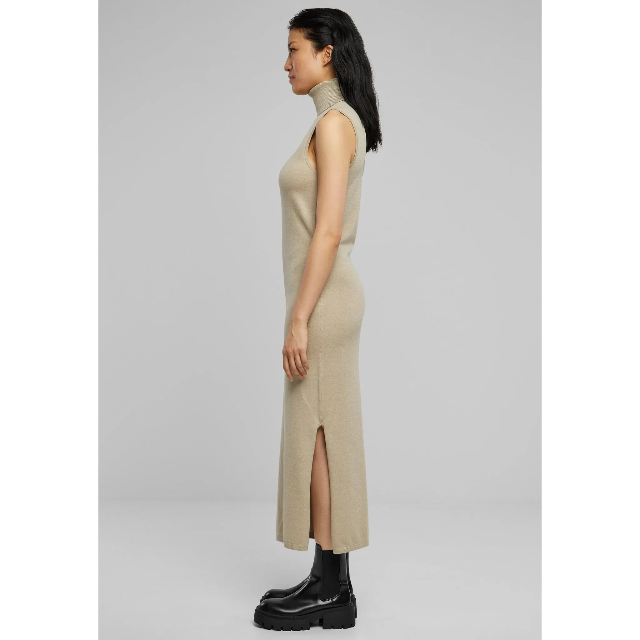 

Платье-рубашка URBAN CLASSICS " Urban Classics Ladies Knitted Eco Viscose Turtleneck Dress" (1 шт.), цвет Wetsand