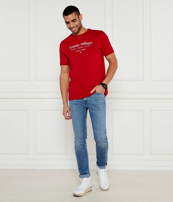 Футболка мужская Tommy Hilfiger с принтом, красный — фото 2