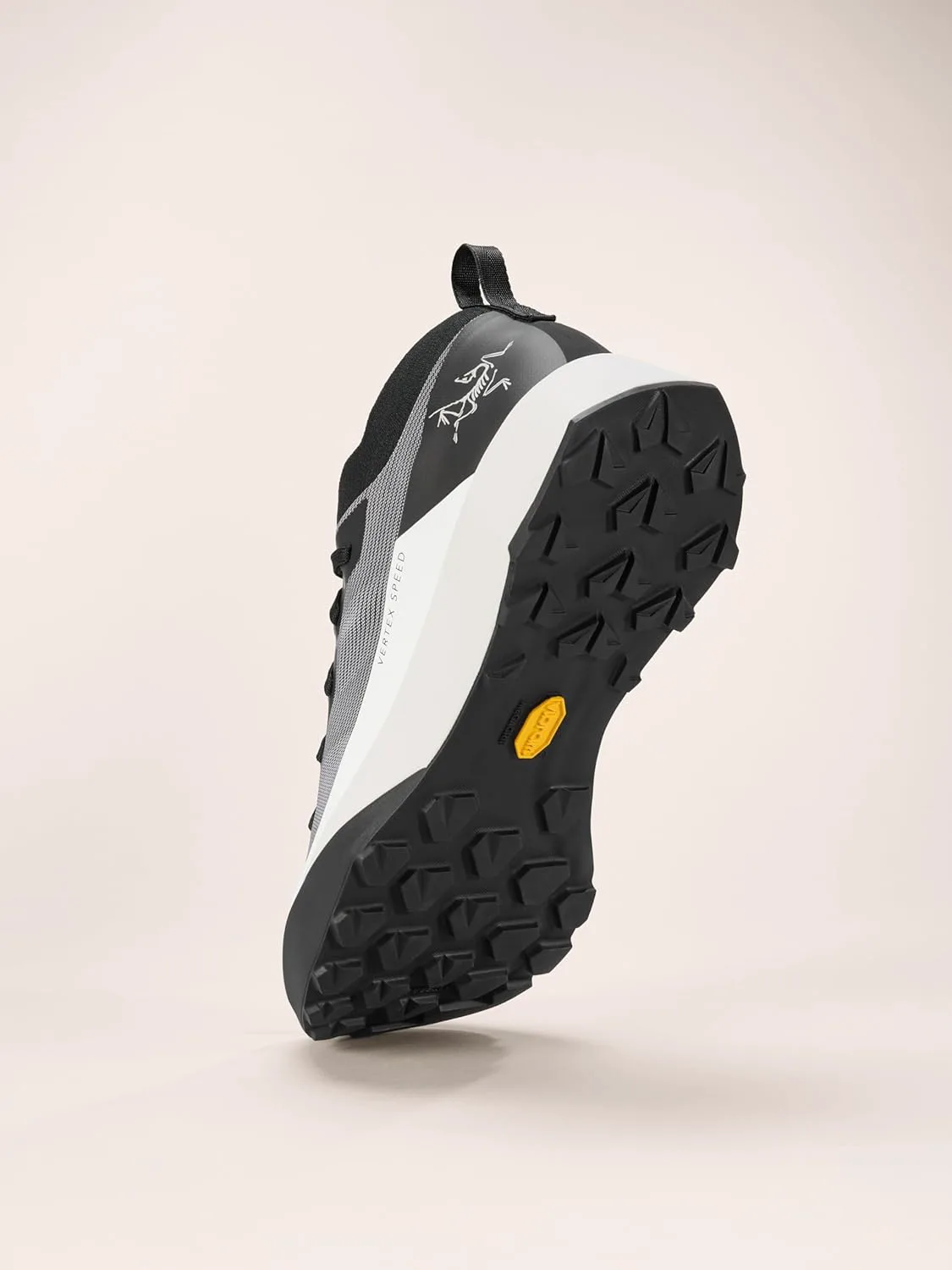 Мужские кроссовки Arc'teryx Vertex Speed Low | Обувь с низким профилем для вертикальных технических горных пробежек, черный — фото 2