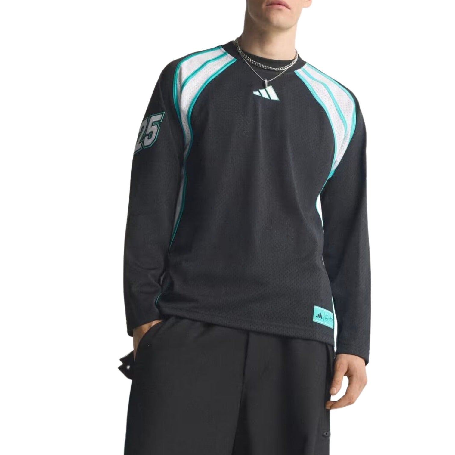 Футболка с длинными рукавами Adidas x Mercedes - AMG Petronas Formula One Team Las Vegas, азиатский размер, цвет «Черный/Белый» — фото 2
