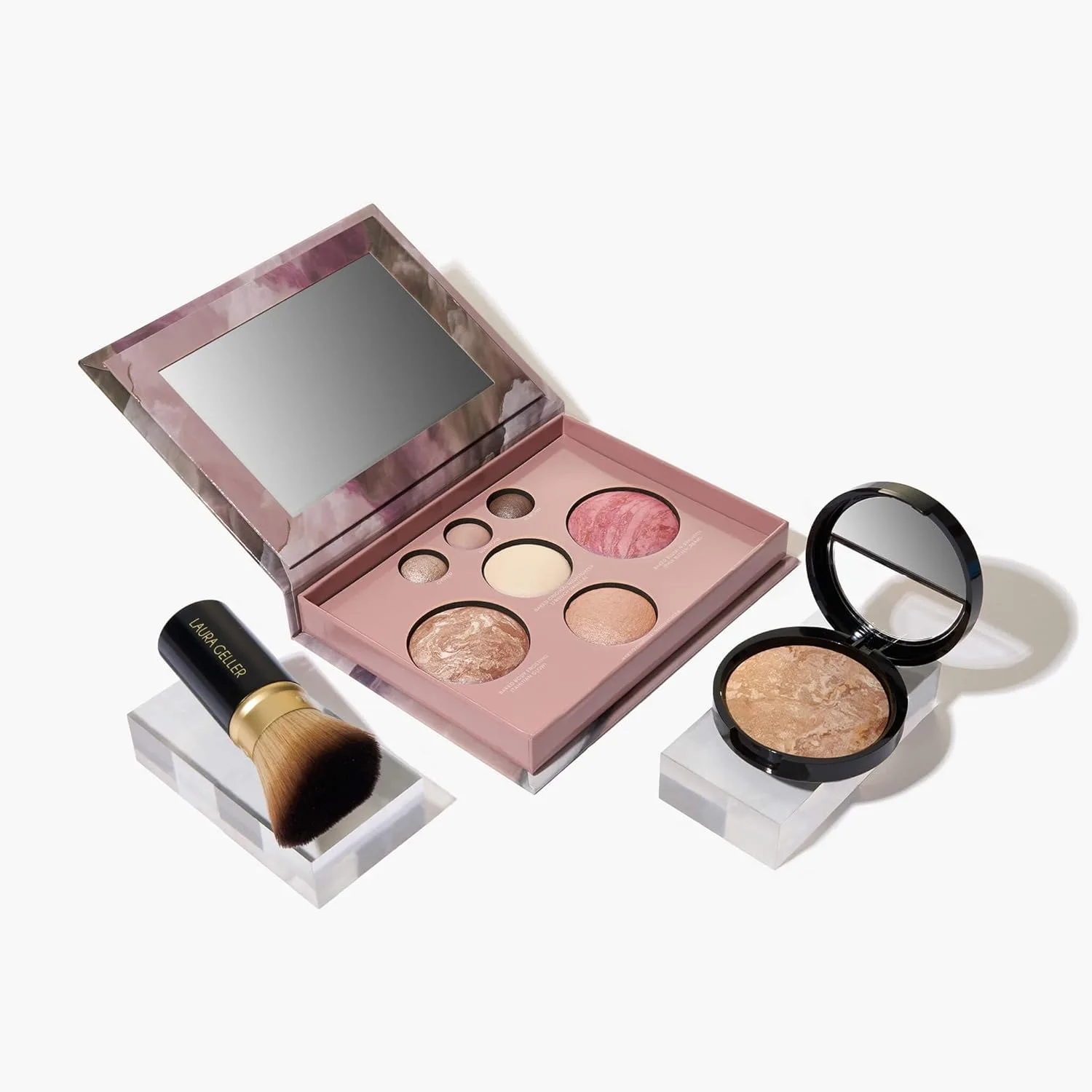 Стартовый набор Baked: запеченная пудра-основа Balance-n-Brighten Powder Foundation, Medium + палетка теней Best of Best: румяна, бронзер, хайлайтер, тени для век + выдвижная кисть кабуки. Laura Geller, Pink