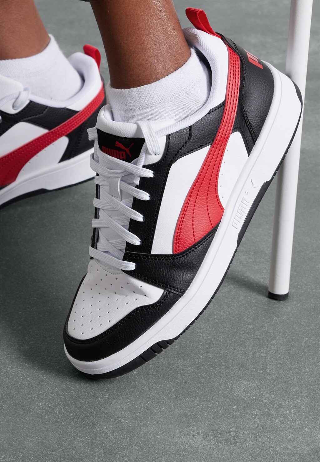 

Кроссовки низкие REBOUND Puma, цвет white/for all time red/black