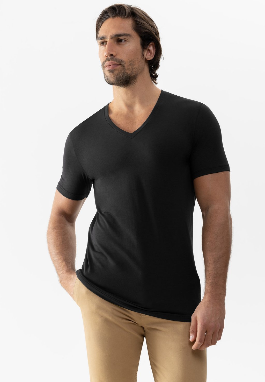

Базовая футболка V-NECK mey, черный