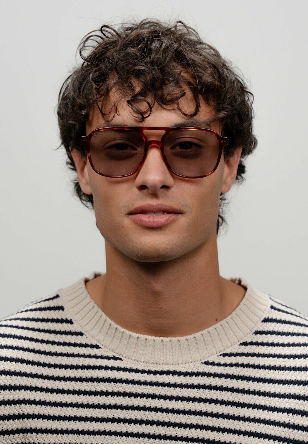 

Солнцезащитные очки ZURICH OVERSIZE Kapten & Son, серый